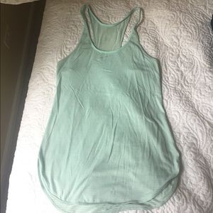 Lululemon 105 singlet size 2