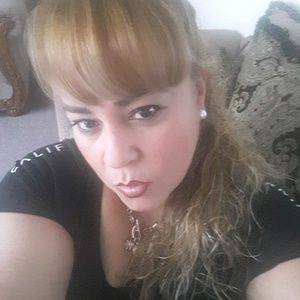 Meet your Posher, Alejandra