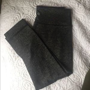 Lululemon herringbone wonder under crop size 4