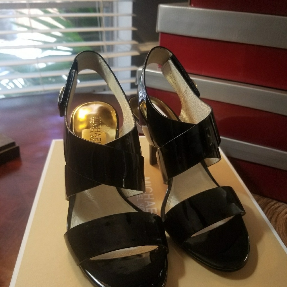 Michael Kors Wendy mid  leather sandals - Picture 2 of 3