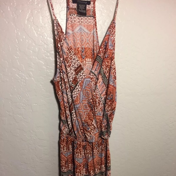 Size S Romper - Picture 1 of 3