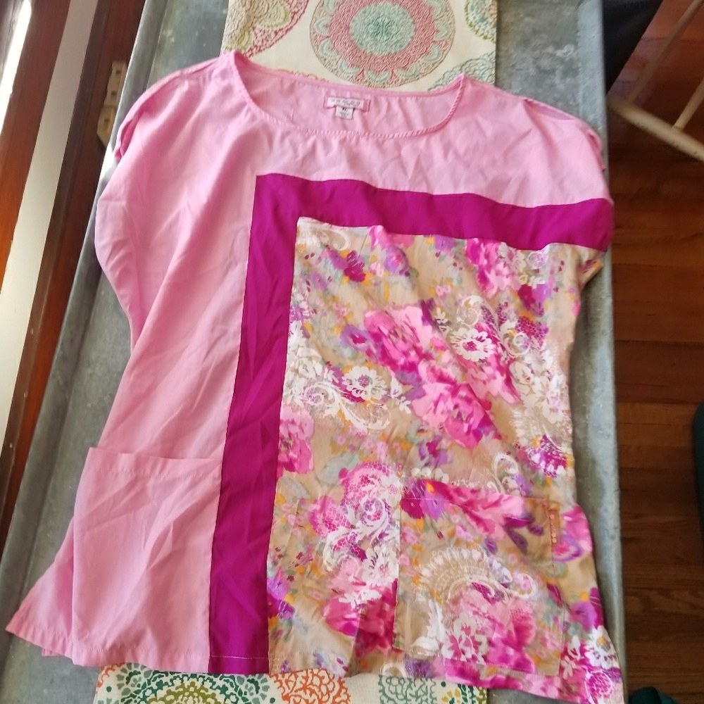 Koi scrub top