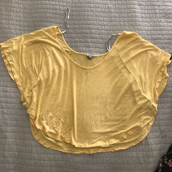 Guess Tops - Shoulders top