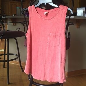 Peach tanktop