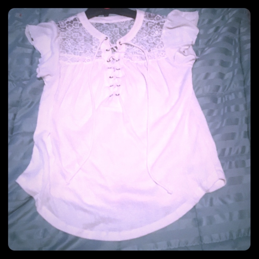 Pretty off-white dress shirt.