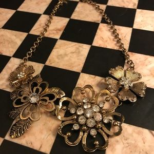 ✨Gold Statement Necklace