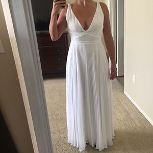 Laundry by Shelli Segal white Hudson gown
