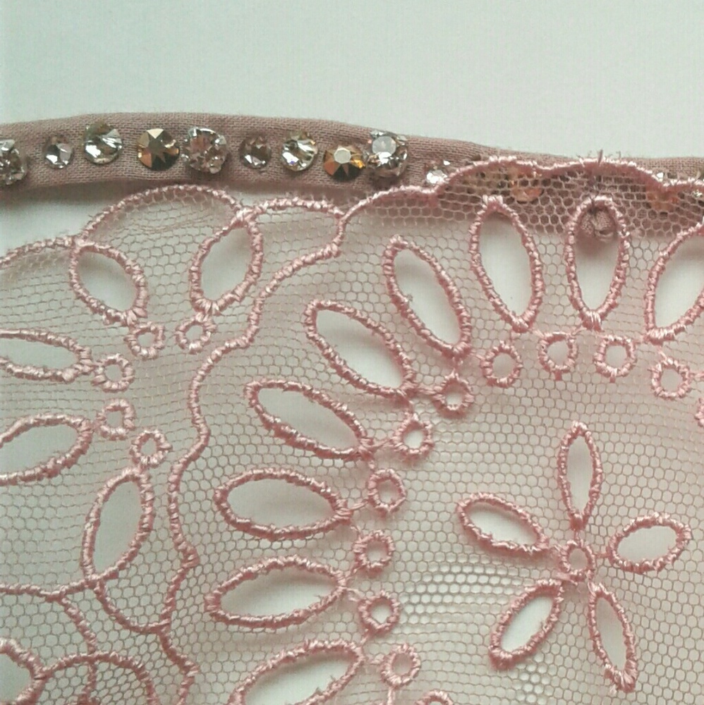 VS swarvoski designer VString - Picture 3 of 3