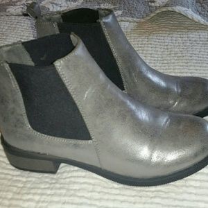 Size 8 metallic ankle boots