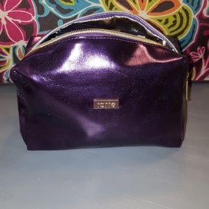 💄STOCKED TARTE MAKE-UP CASE💄