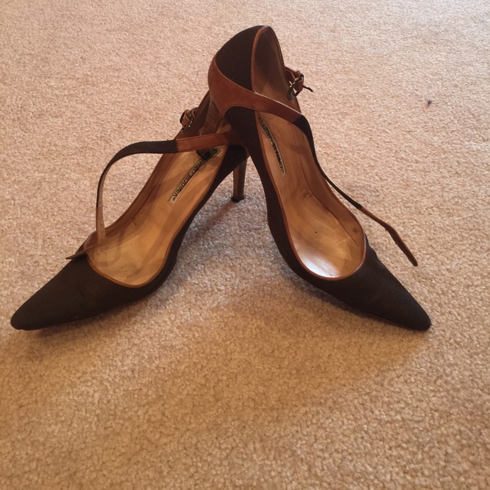 Manolo Blahnik Chocolate Pumps