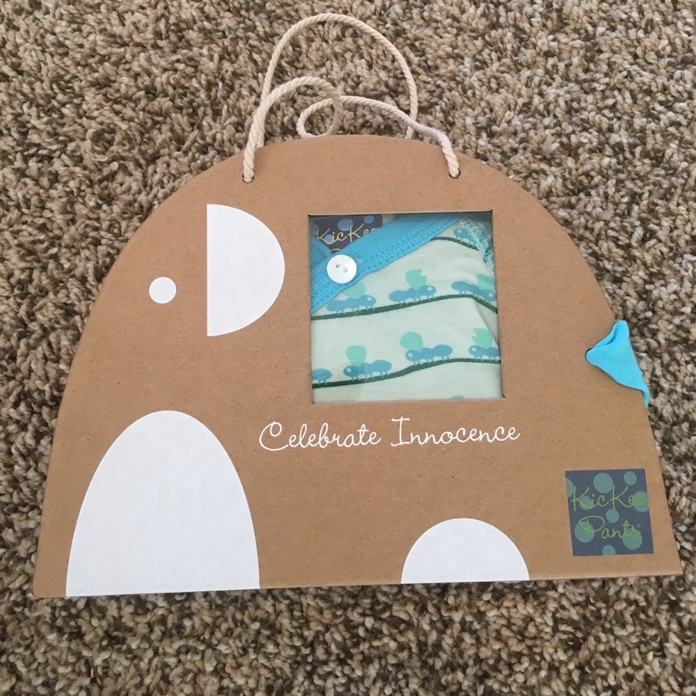 Kickee kimono newborn gift set