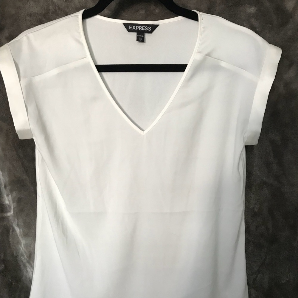 Express silk cream XS shirt.