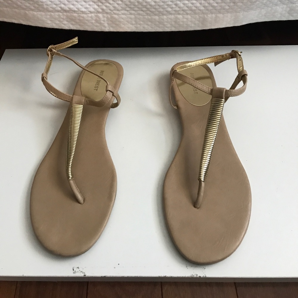 Nine West Nude and Gold Sandals