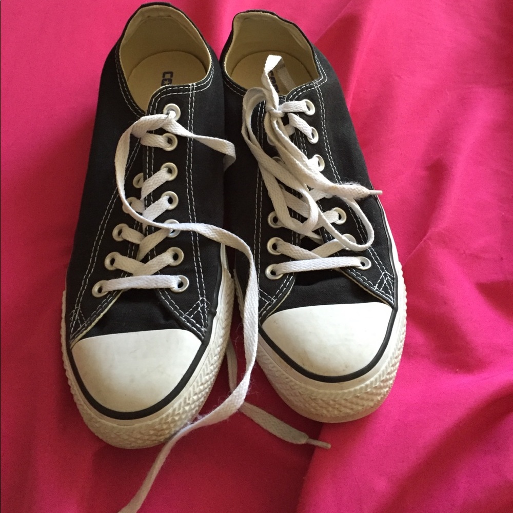 Converse Black