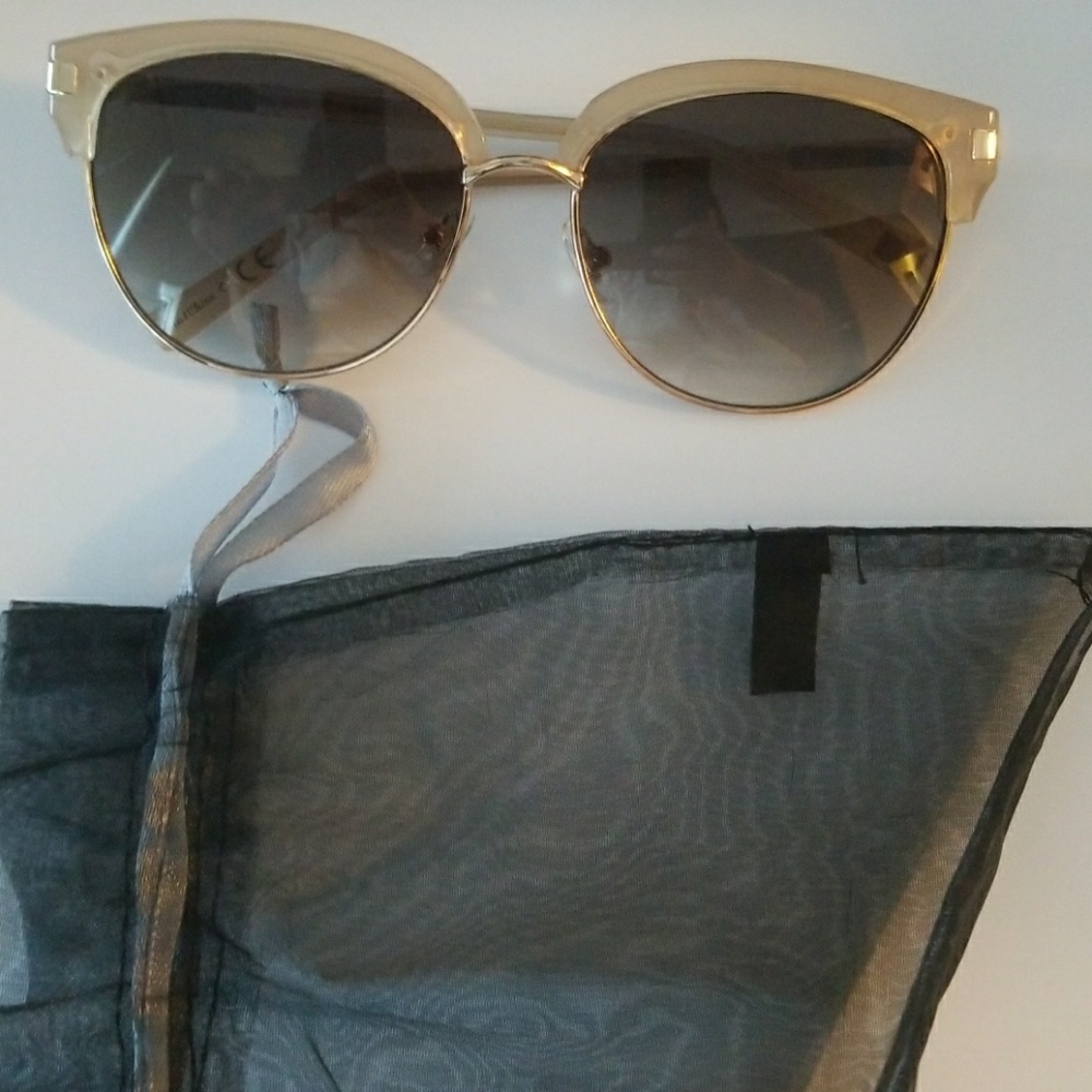 Nine west trendy sunglasses