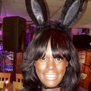 Meet your Posher, Charletta