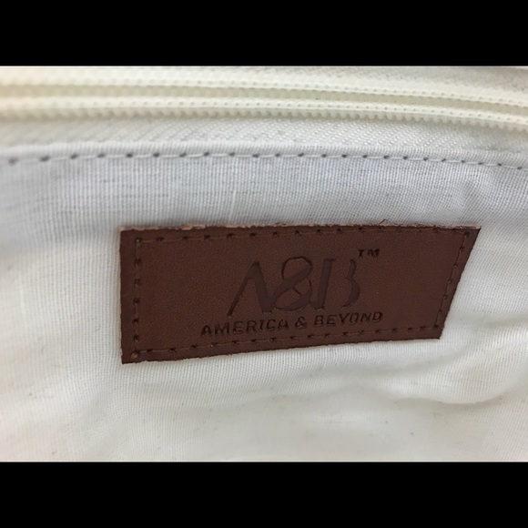 American and Beyond tote - Picture 3 of 5