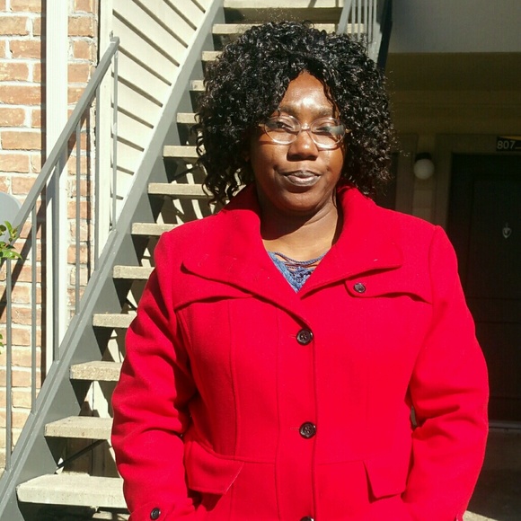 Meet your Posher, Oluwaseyi - Picture 1 of 1