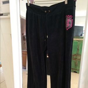 Black comfy Juicy Couture Sweats!