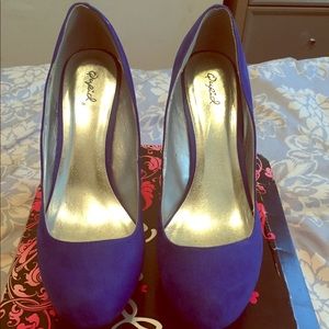 Qupid colbalt blue wedge shoes size 10.EUC