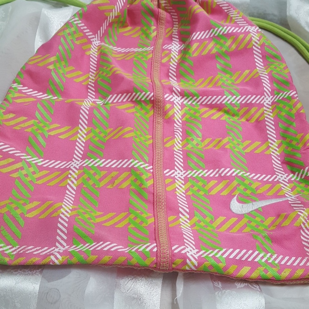 Nike Drawstring Backpack - Picture 2 of 4