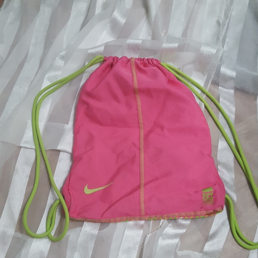 Nike Drawstring Backpack - Picture 3 of 4