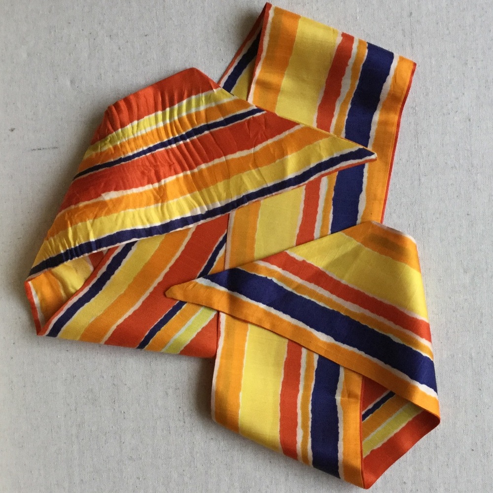 VTG Scarf - Picture 1 of 6