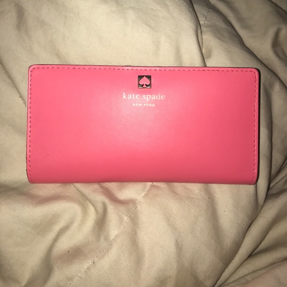kate spade Handbags - Kate spade wallet