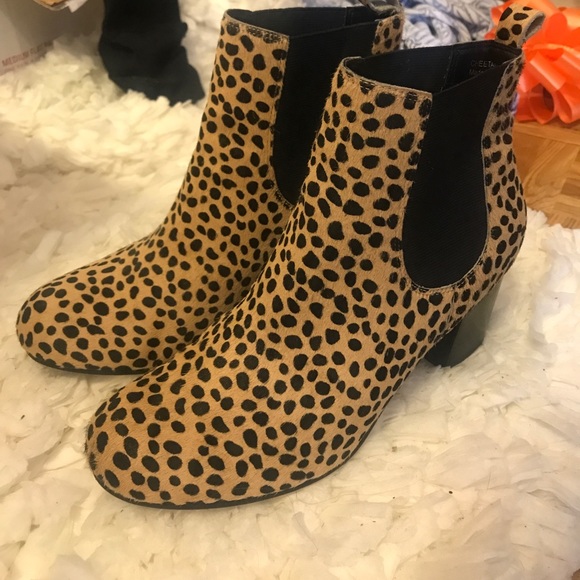 Sole Society Shoes - Cheetah / Leopard print Booties