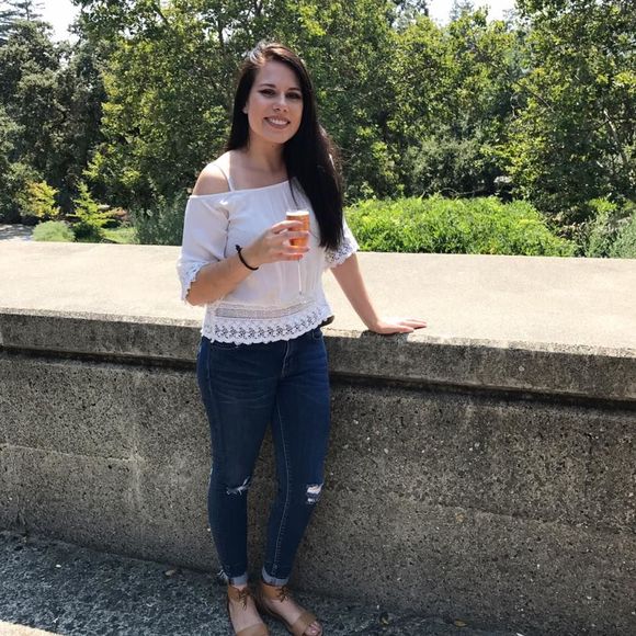 Meet your Posher, Michaela - Picture 1 of 1