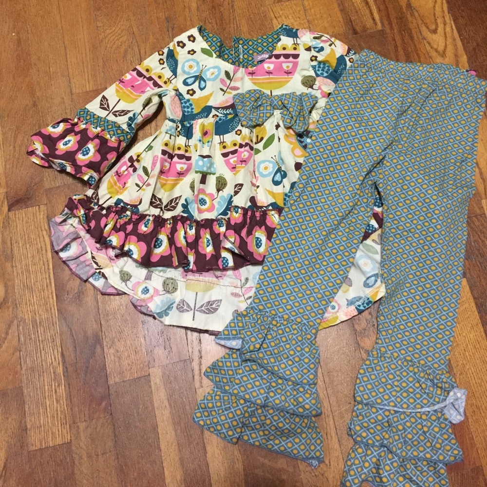 4T 2 piece Jelly The Pug Outfit