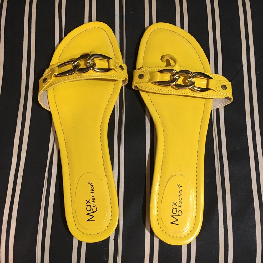 Max Collection Lemon Yellow Flat Sandals 9B