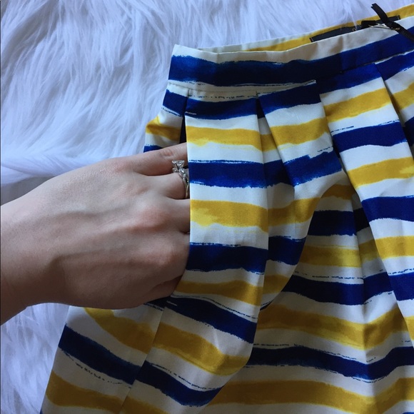 001🤍🍯 BB Dakota Pleated Skirt - Picture 5 of 6