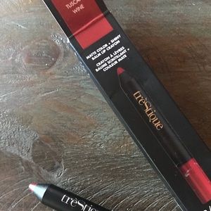 Trèastique Matte Color &Shiny Balm Lip Crayon