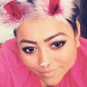 Meet your Posher, Leticia