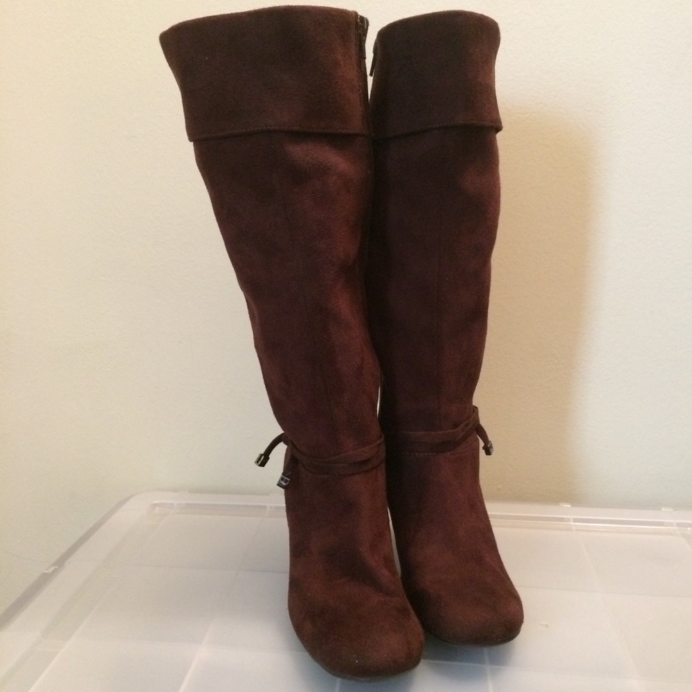PREDICTIONS Brown High Zip Boots-Size 5 1/2 W
