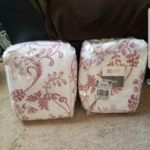 JC PENNY SHABBY CHIC BEDSKIRT & COVERLET