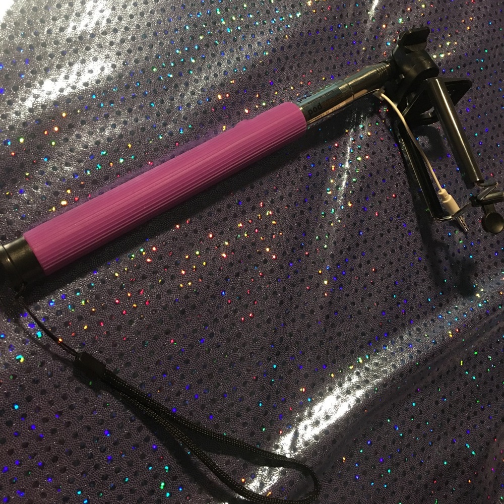 Purple iPhone stick mono pod