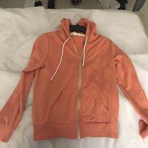 Peachy sweater 🍑✨