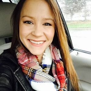 Meet your Posher, Kayla