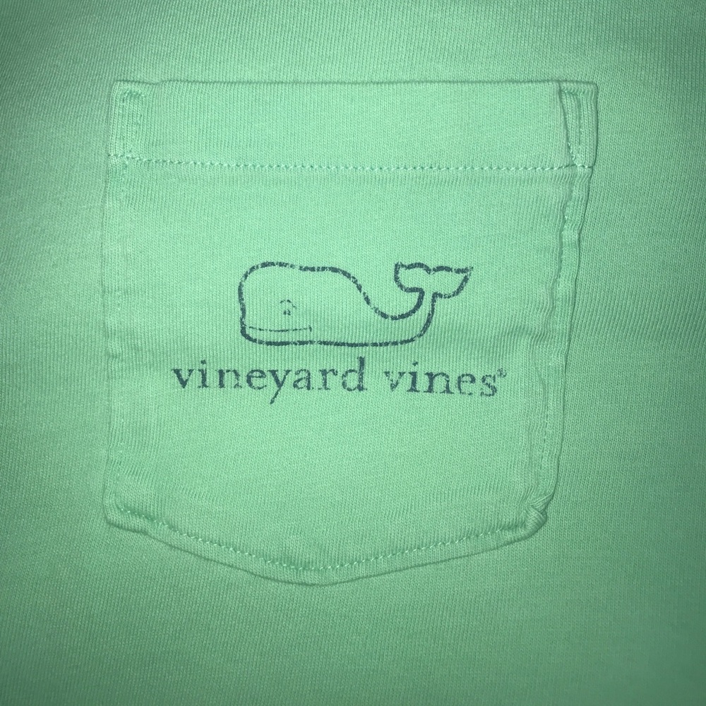vineyard vines long sleeved t shirt