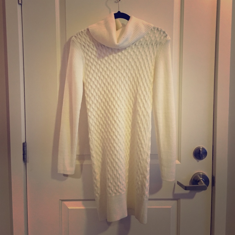 Long sleeved dress