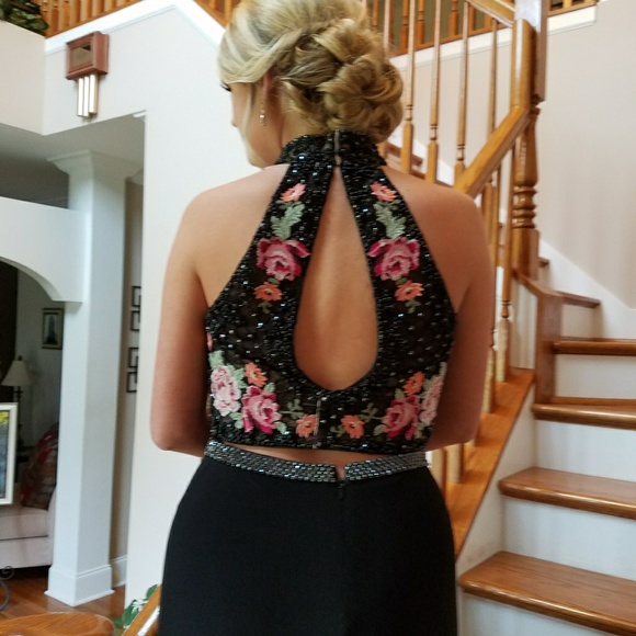 Sherri Hill prom dress - Picture 4 of 4