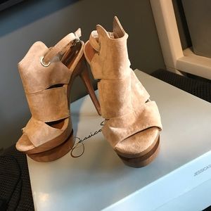 Jessica Simpson heels