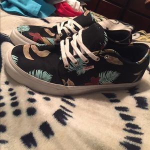 Vans Chukka Low Hawiian Black Size 11.5