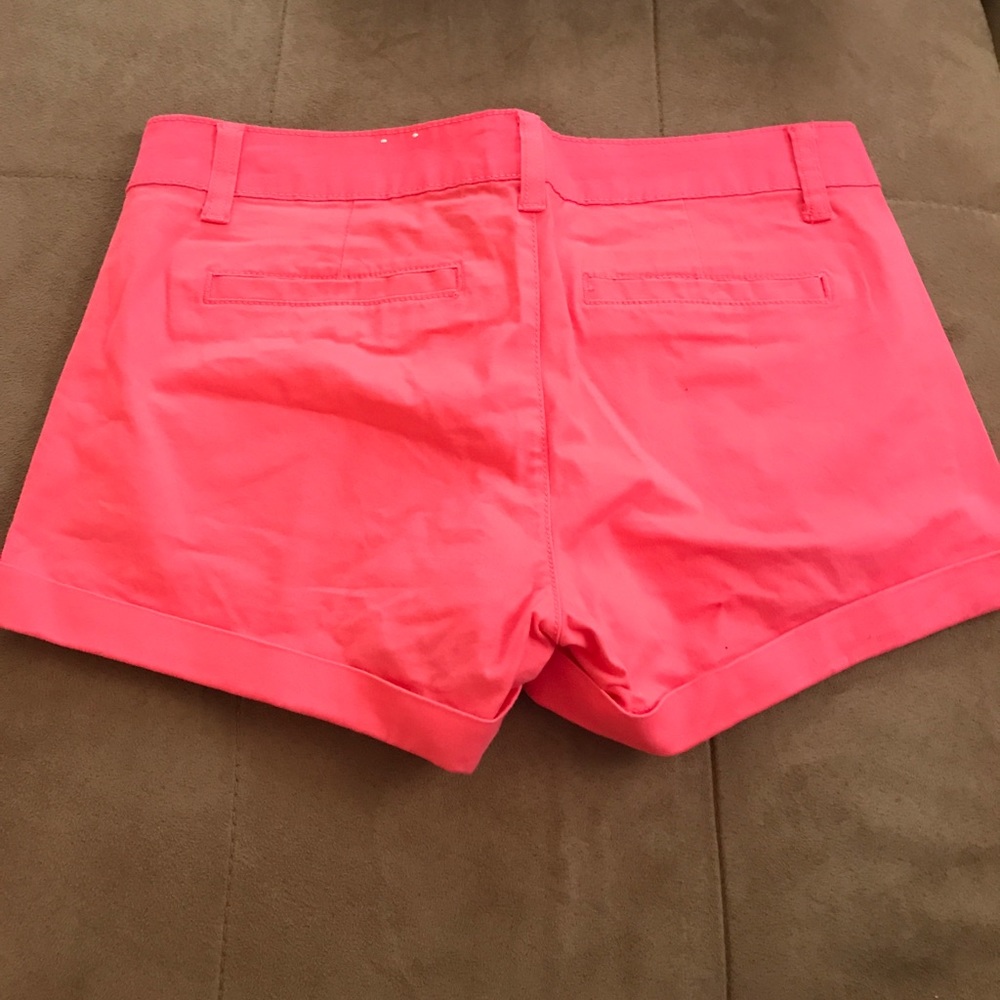 Pink shorts - Picture 2 of 2