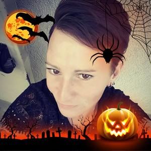 Meet your Posher, Brandy