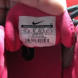 Women's NIKE zooms ! Size 10.5