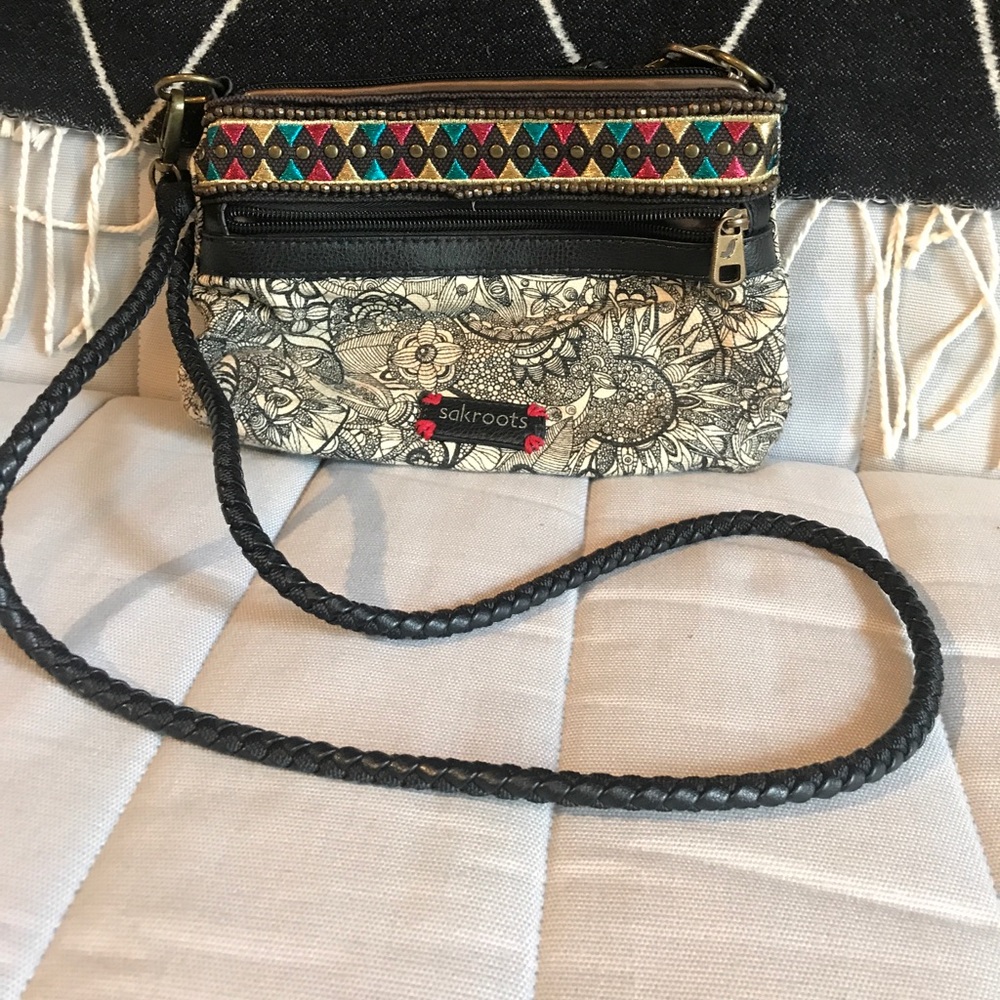 Brand new Sakroots travel purse